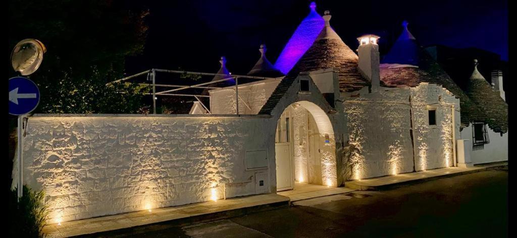 Ml Vacanze In Puglia Trullo Maestro Hostal Alberobello Exterior foto